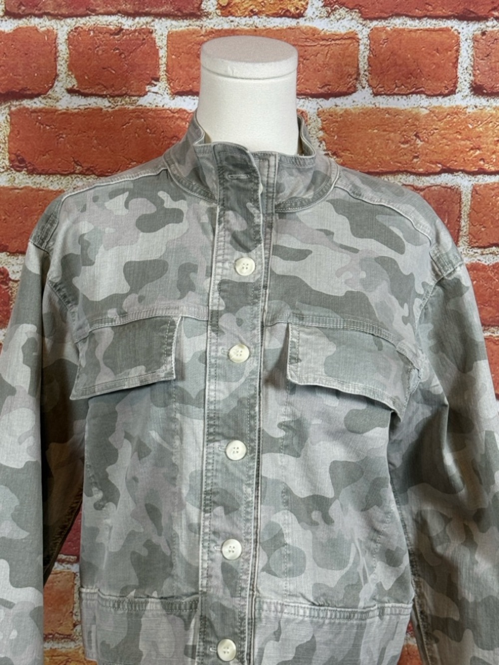 Dear John Light Gray Camouflage Utility Jacket Women’s Size Small NEW - Picture 2 of 14